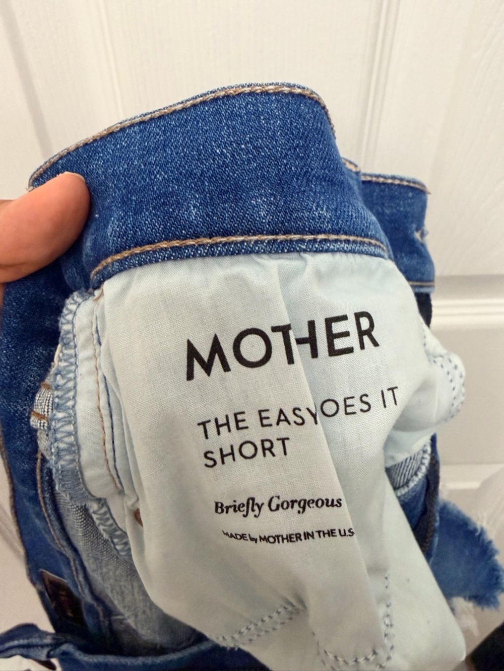 MOTHER The Easy Does It Short in Briefly Gorgeous. Size 30. - Picture 6 of 7